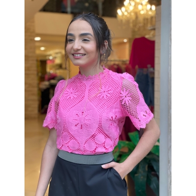 Blusa Trabalhada Em Renda