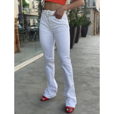 Calca Ellus Fem Flare Color Branca Det E Com Pedrinhas No Bolso Frente