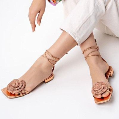 Sandalia Valentina Flor Croche Com Amarração