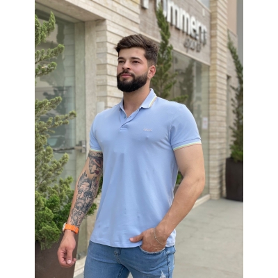 Camisa Polo Colcci Lisa Com Listras Na Gola E Manga