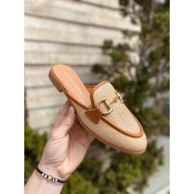 MULE GIULIA DOMNA DETALHE METAL MINI RAFIA